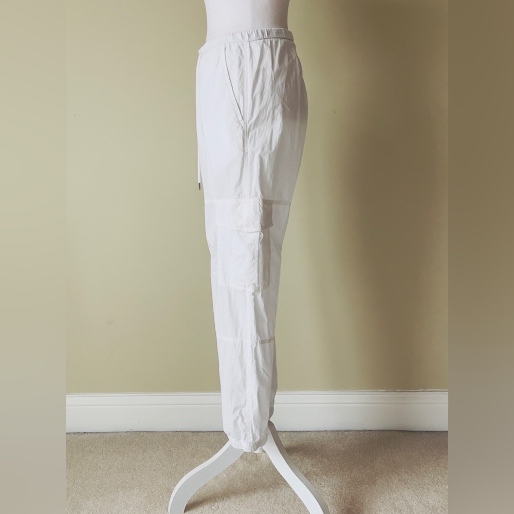 James Perse Women’s Poplin Cargo White Pant with Front & Cargo Pockets In Small - Picture 4 of 8